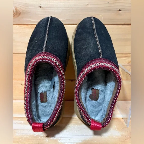 Tasman Ugg wool slippers - Women’s size 8 - Picture 7 of 8